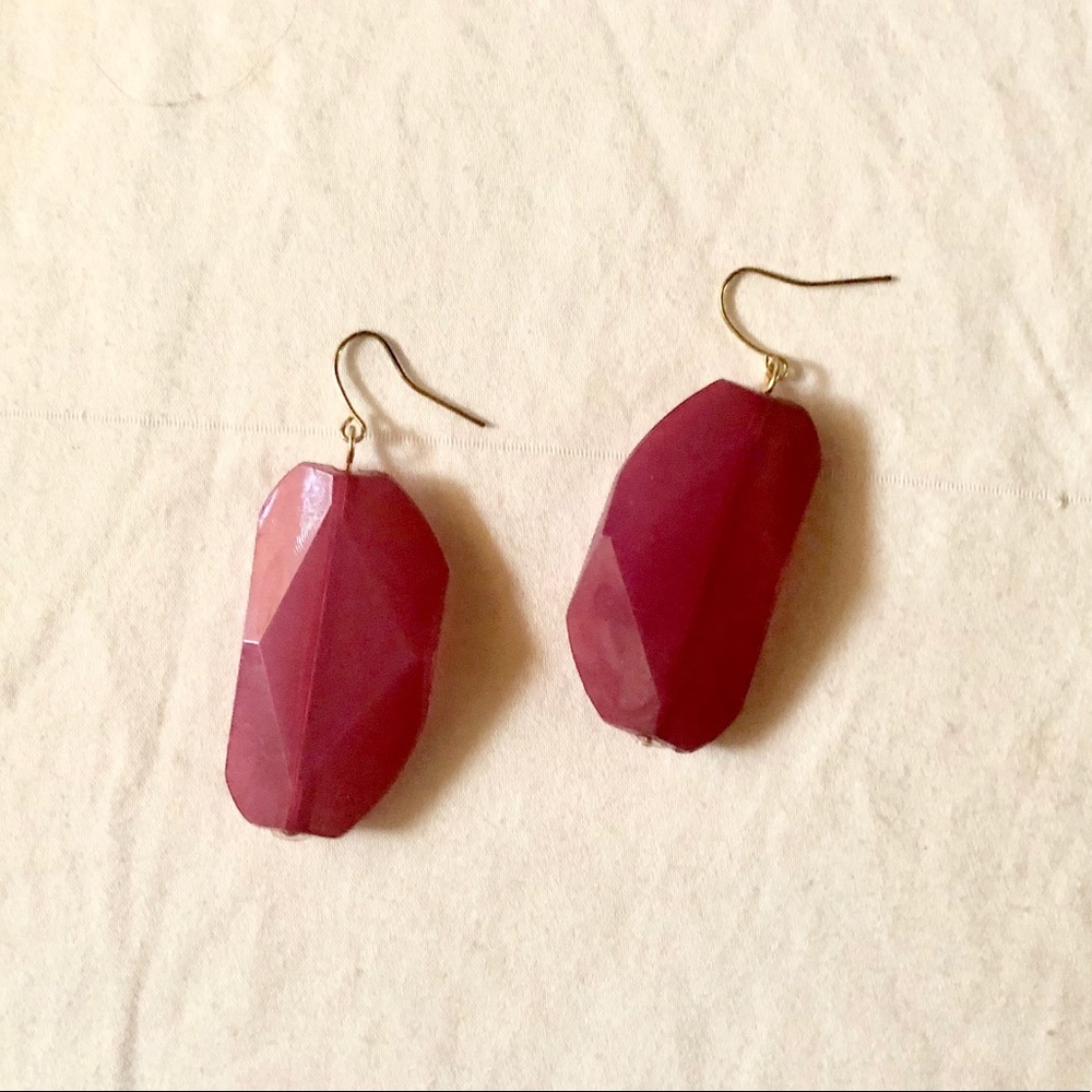 bundle add on! $2 // fuchsia earrings